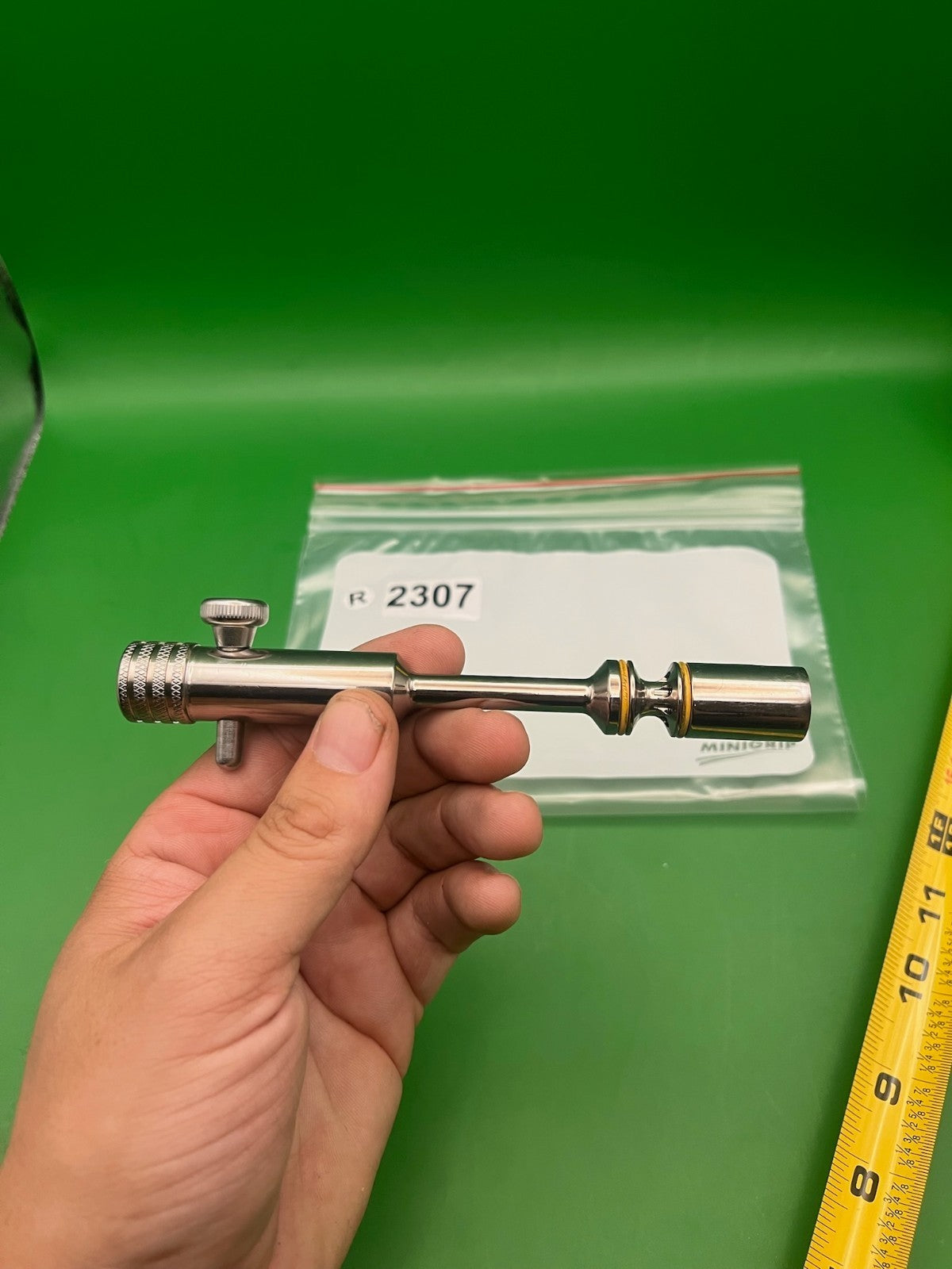 Autococker Bolt