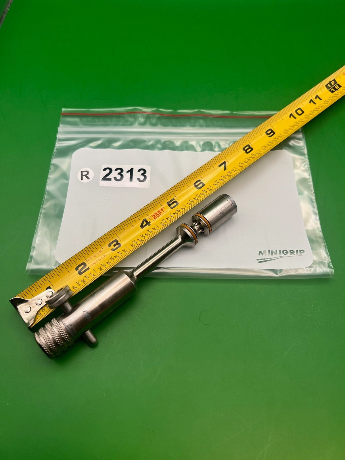 Autococker Bolt