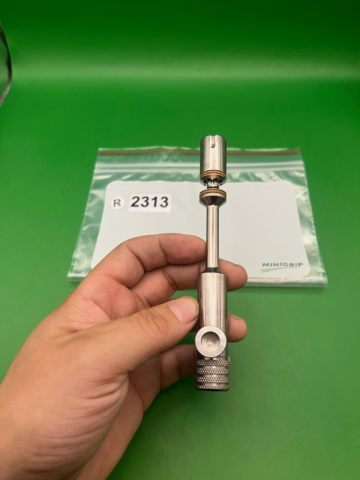 Autococker Bolt