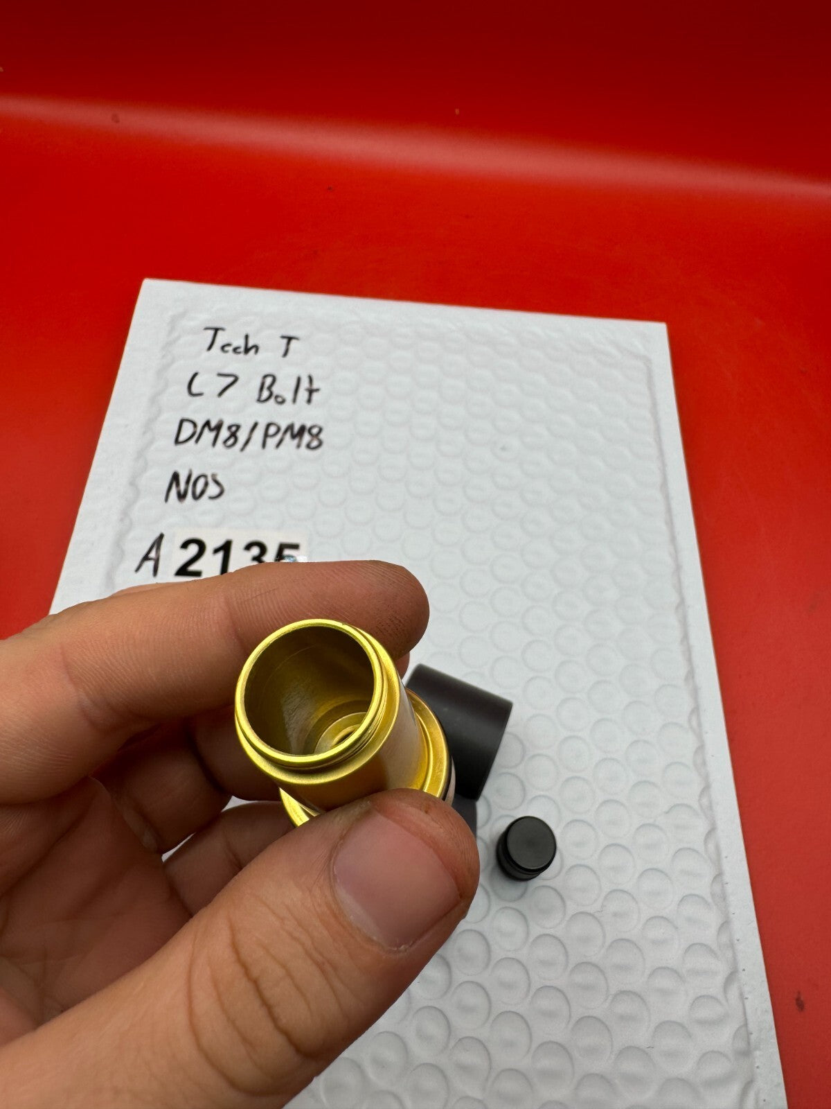 Tech T L7 Bolt DM8/PM8 NOS - used paintball bolt - gold/black