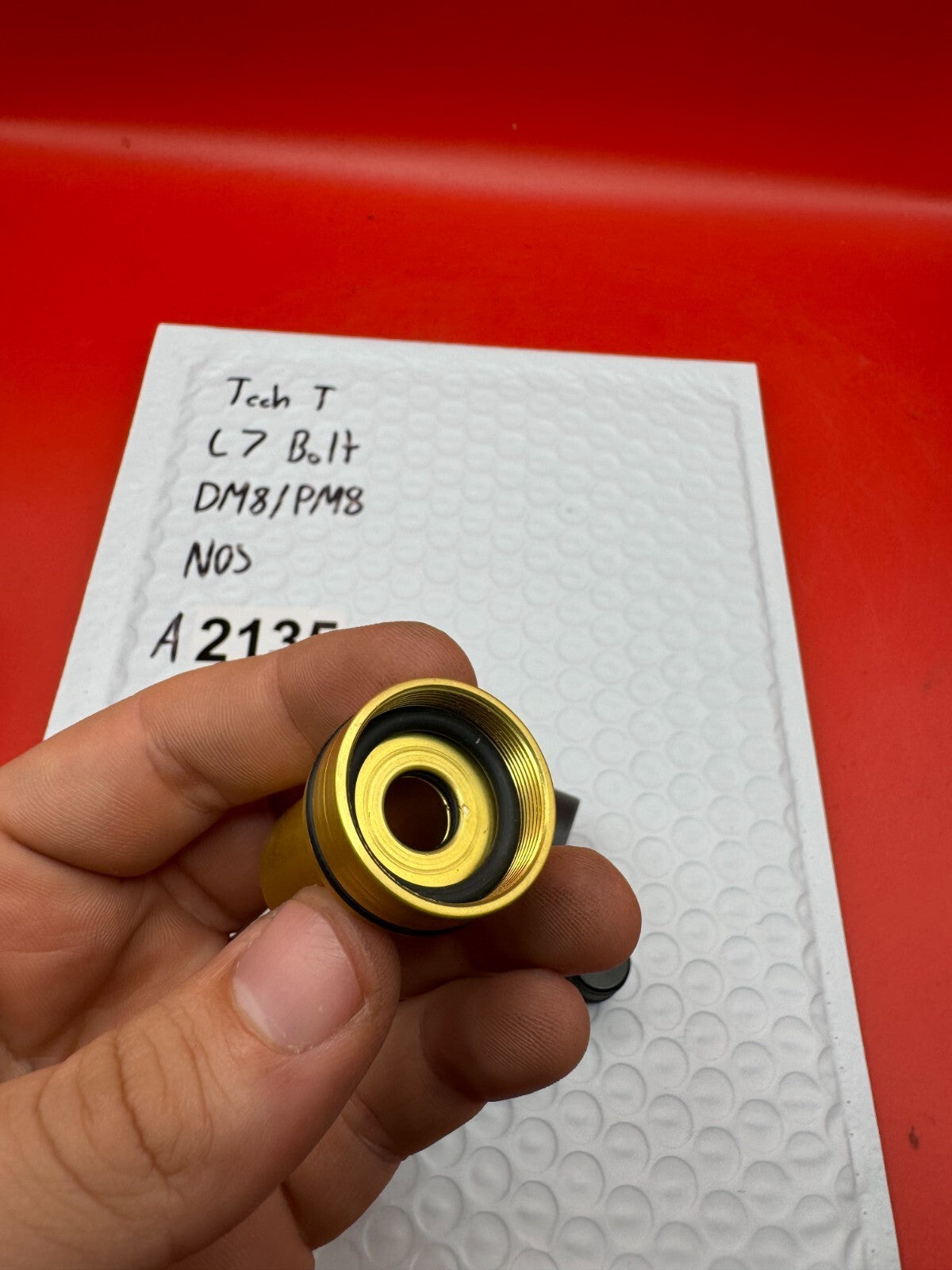 Tech T L7 Bolt DM8/PM8 NOS - used paintball bolt - gold/black