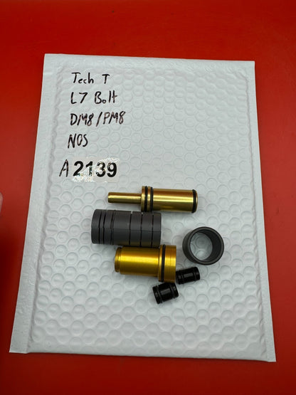 Tech T L7 Bolt DM8/PM8 NOS - used paintball bolt - gold/black