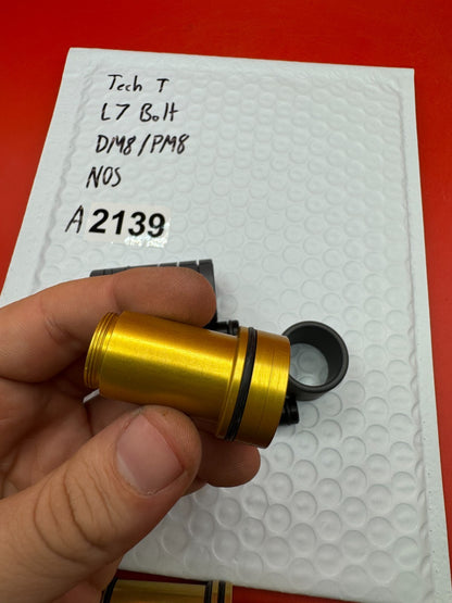 Tech T L7 Bolt DM8/PM8 NOS - used paintball bolt - gold/black