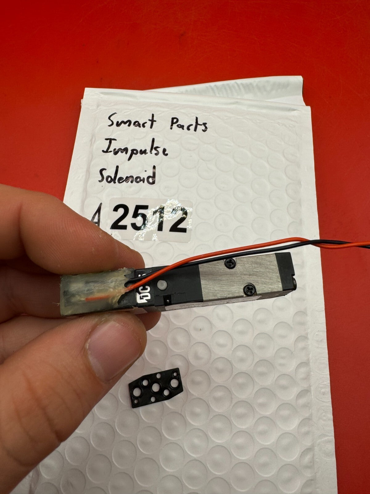 Smart Parts Impulse Solenoid - used paintball solenoid - black/silver