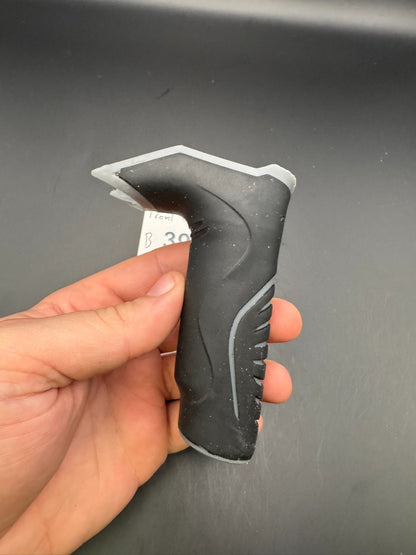 Dye M3+ Front Grey