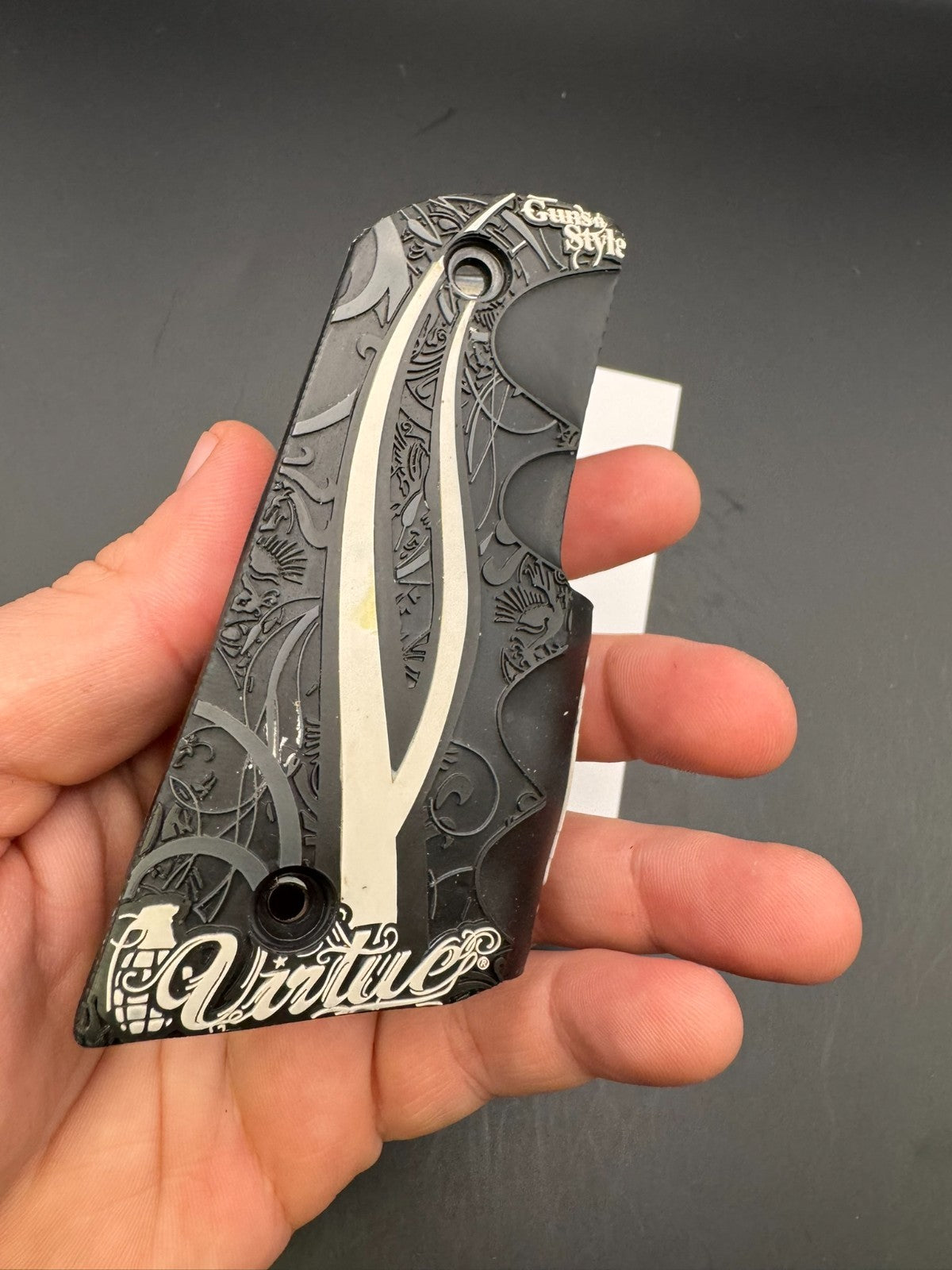 Virtue 1911/45 Style LCD Grips-Black