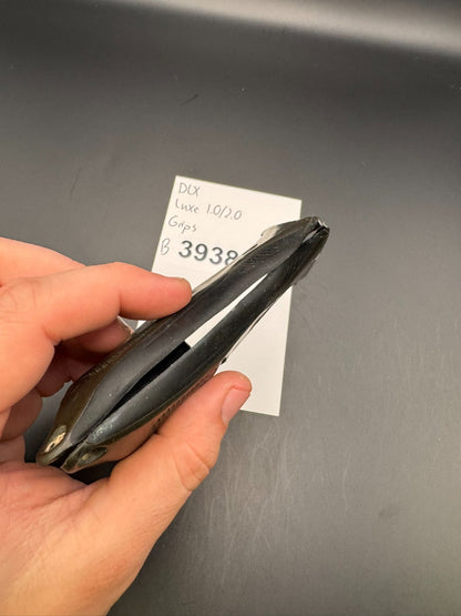 DLX Luxe 1.0/2.0 Grips-Black