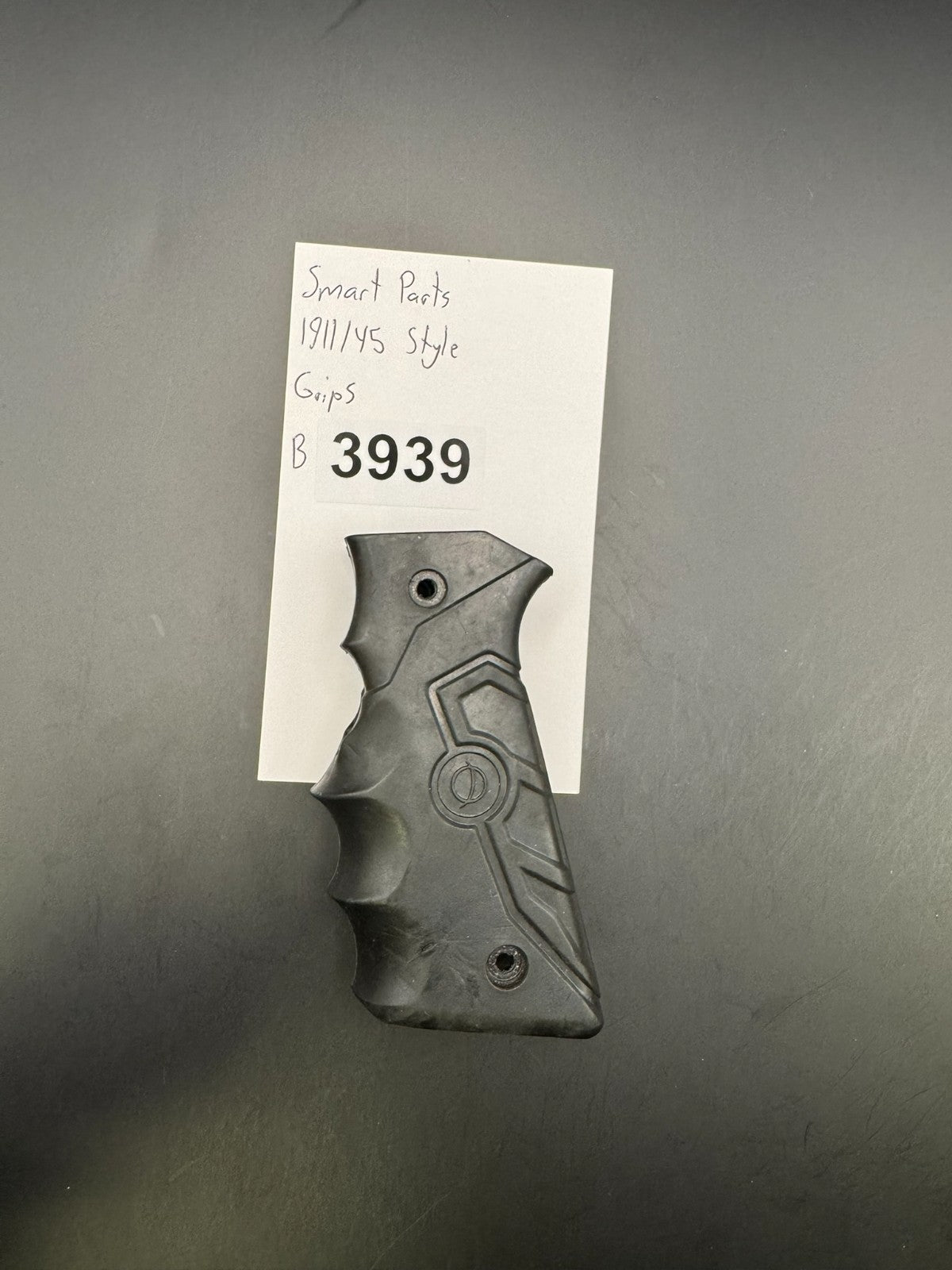 Smart Parts 1911/45 Style Grips-Black