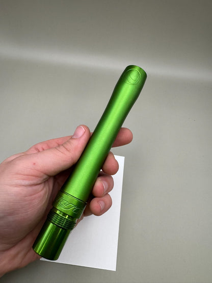 Dye UL Back-Satin Green 688 Bore AC Thread