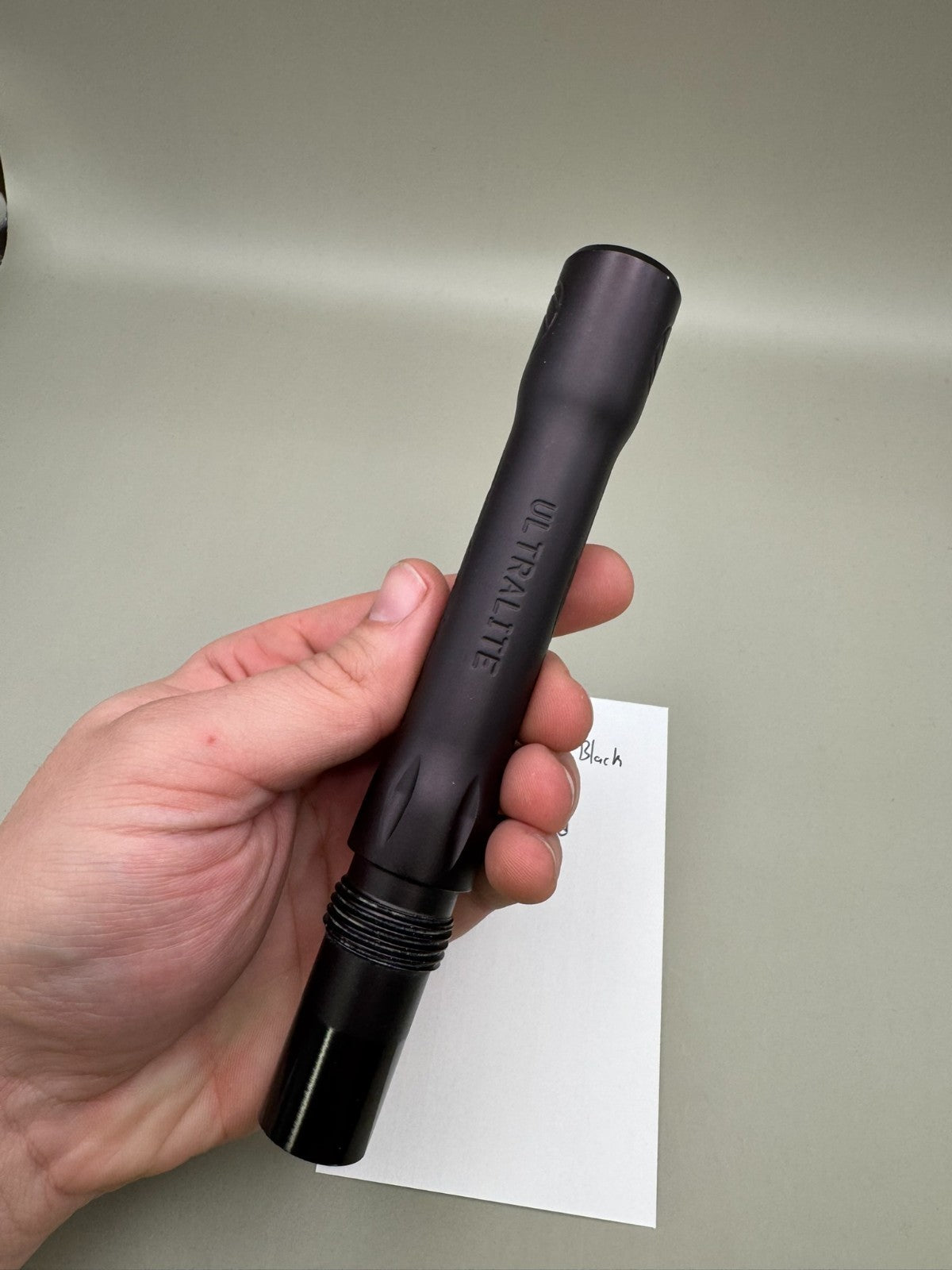 Dye UL Back-Satin Black 688 Bore Old Angel Thread