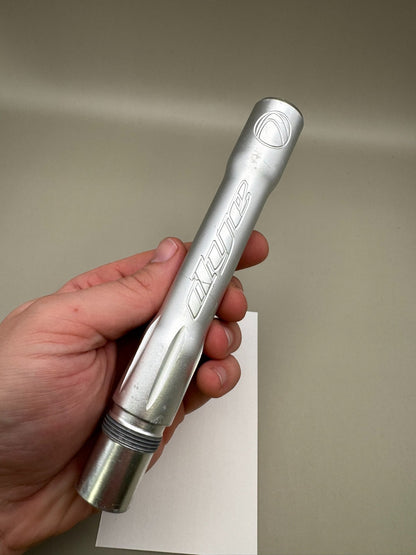 Dye UL Back-Satin Silver 692 Bore AC Thread