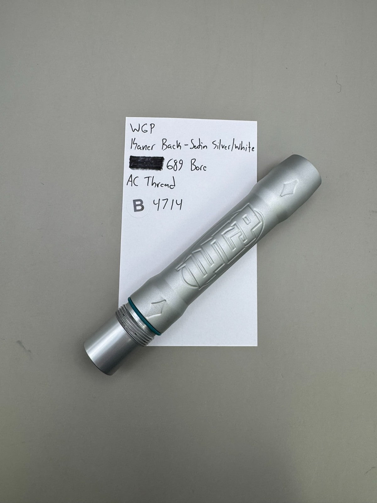 WGP Kaner Back-Satin Silver/White 689 Bore AC Thread