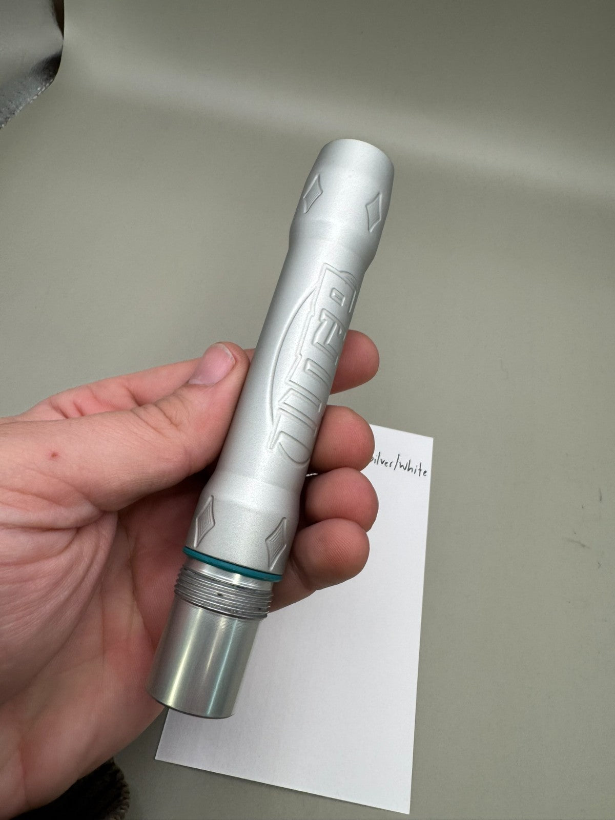 WGP Kaner Back-Satin Silver/White 689 Bore AC Thread