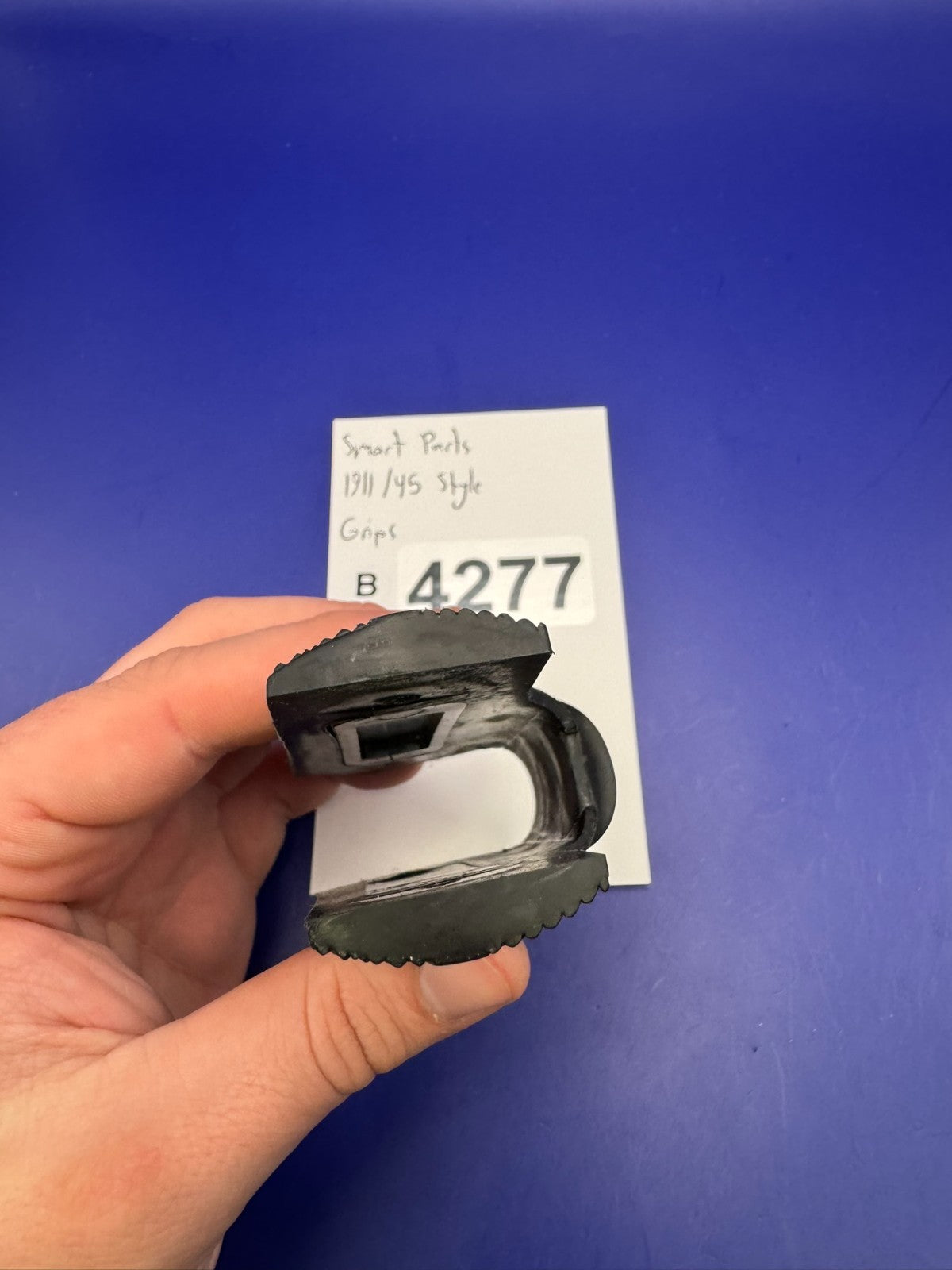 Smart Parts 1911/45 Style Grips-Black