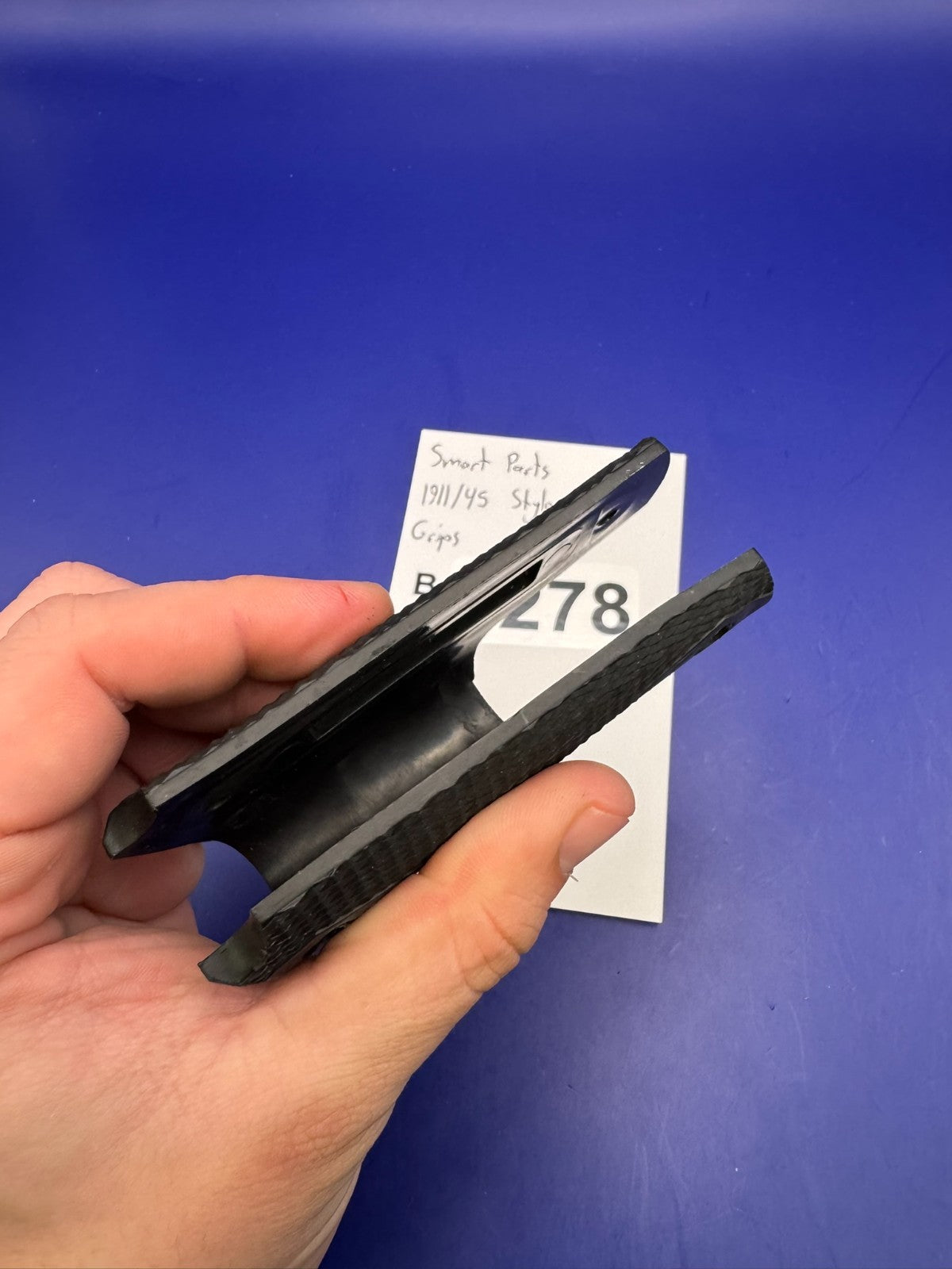 Smart Parts 1911/45 Style Grips-Black