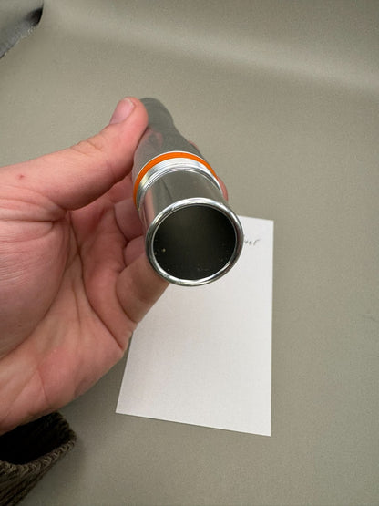 Dye UL Back-Satin Silver 688 Bore AC Thread