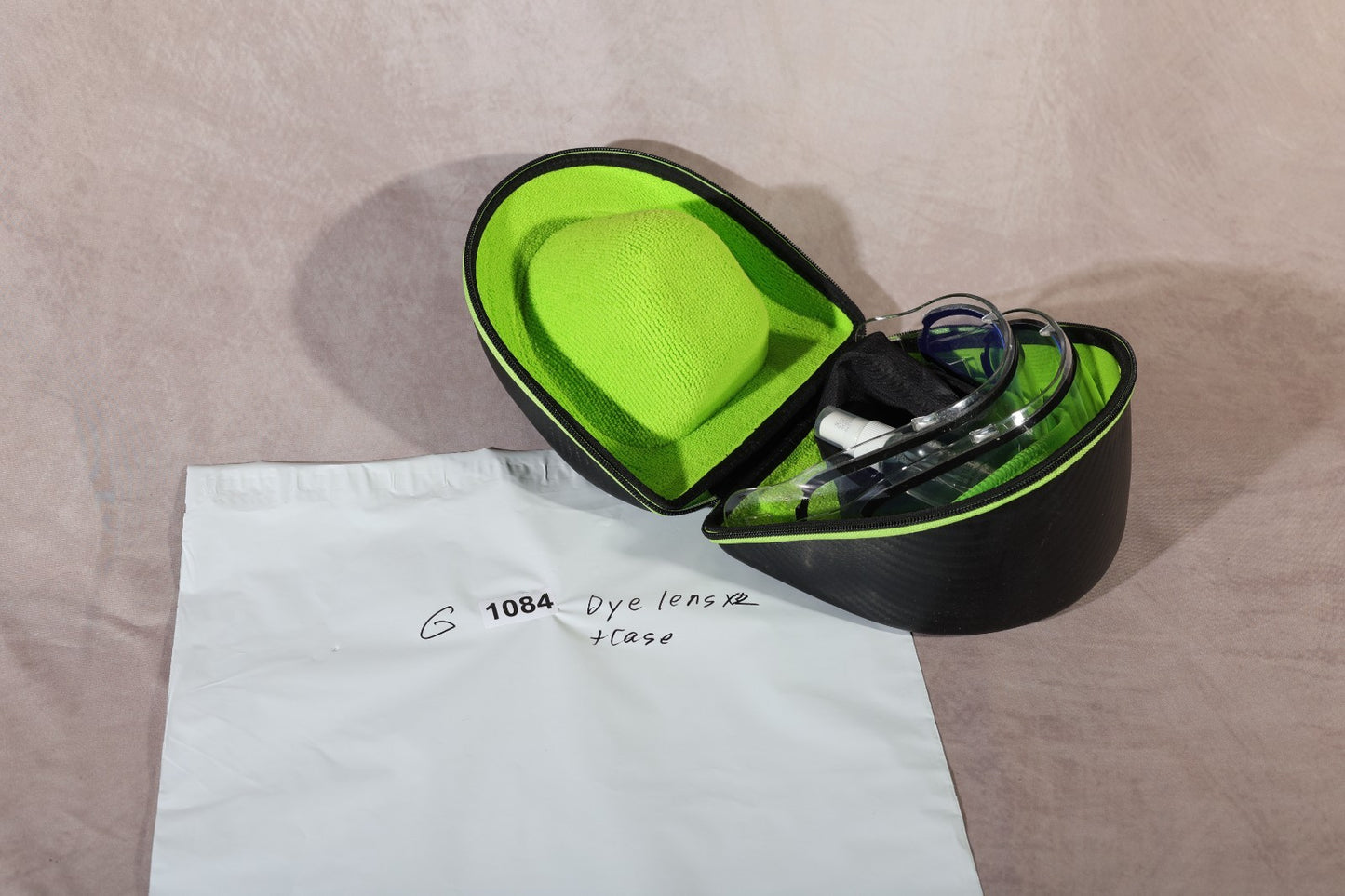 Dye Invision Lens x 2 + Case