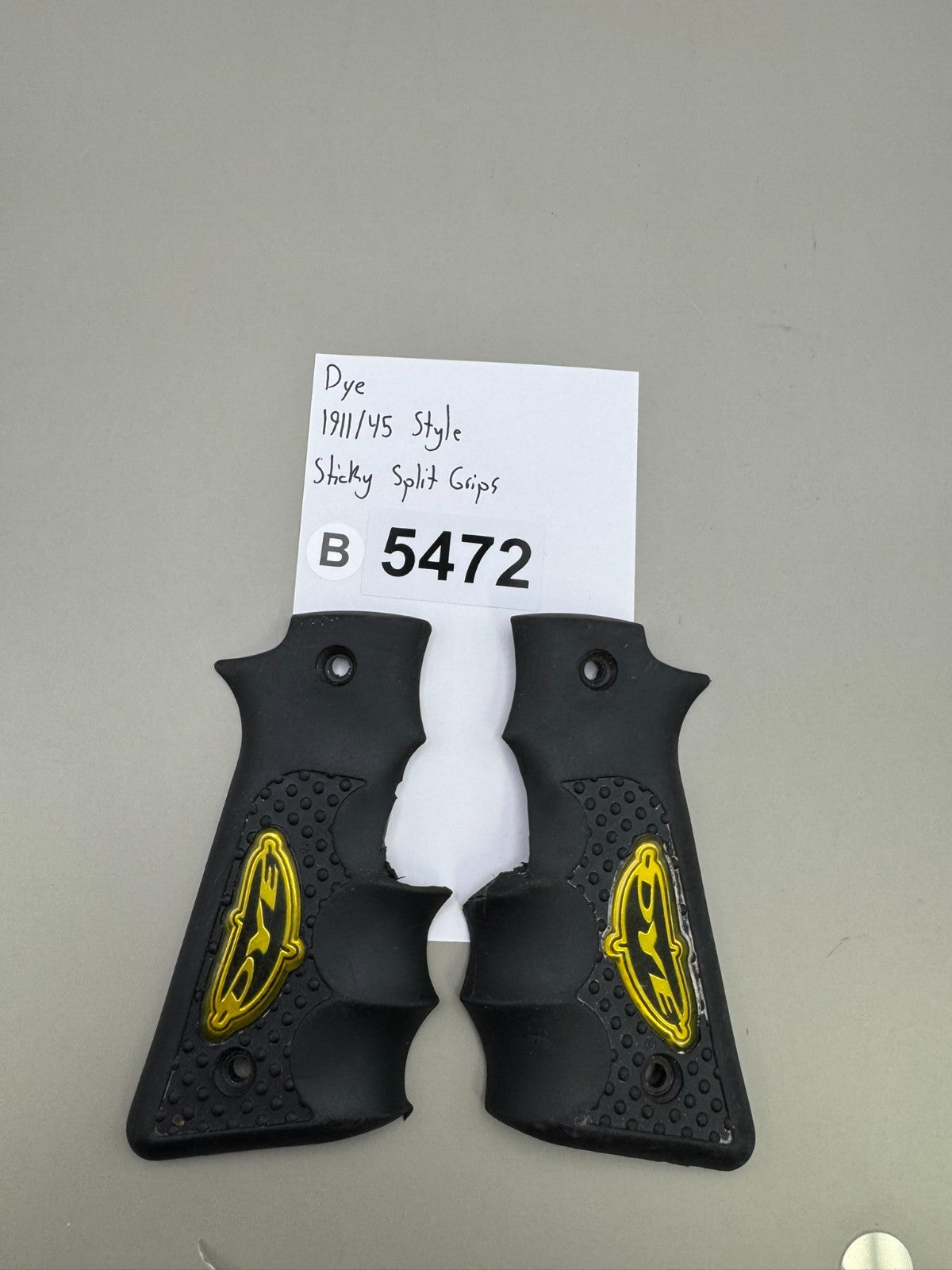 Dye 1911/45 Style Sticky Split Grips-Black