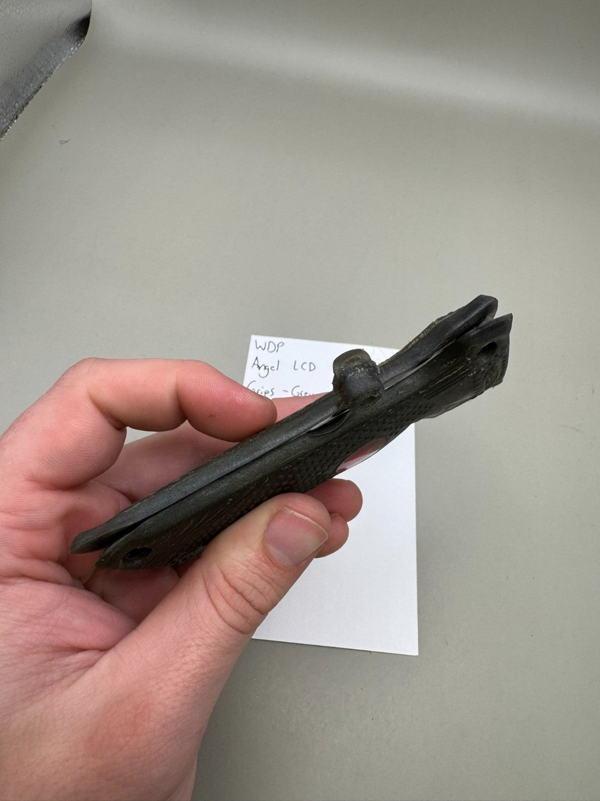 WDP Angel LCD Grips-Grey