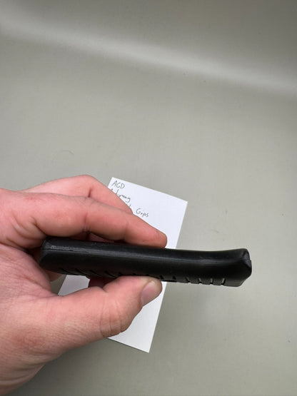 AGD Automag Single Hole Grips-Black