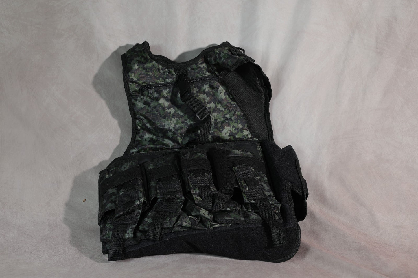 G x G Paintball Vest