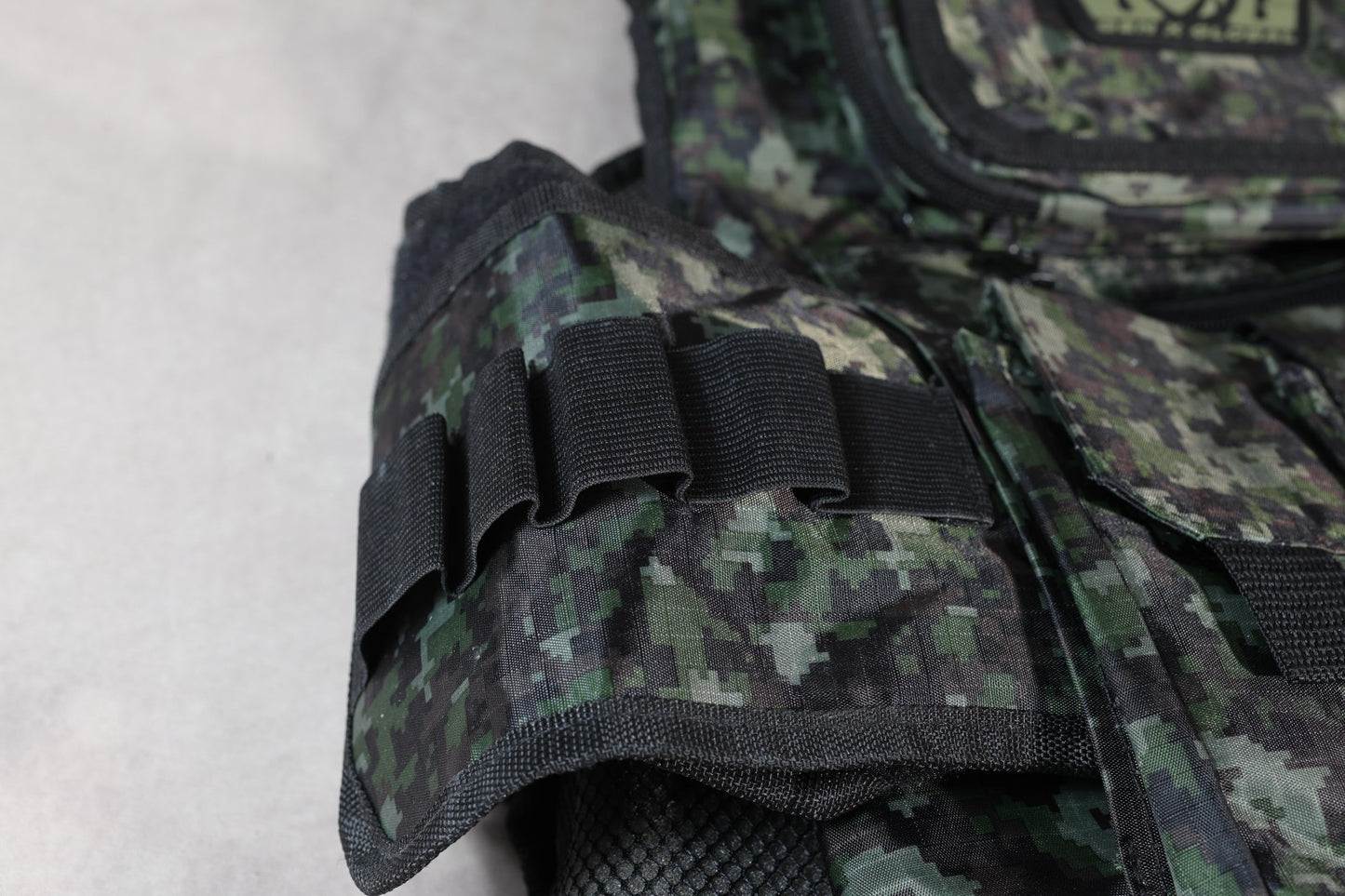 G x G Paintball Vest