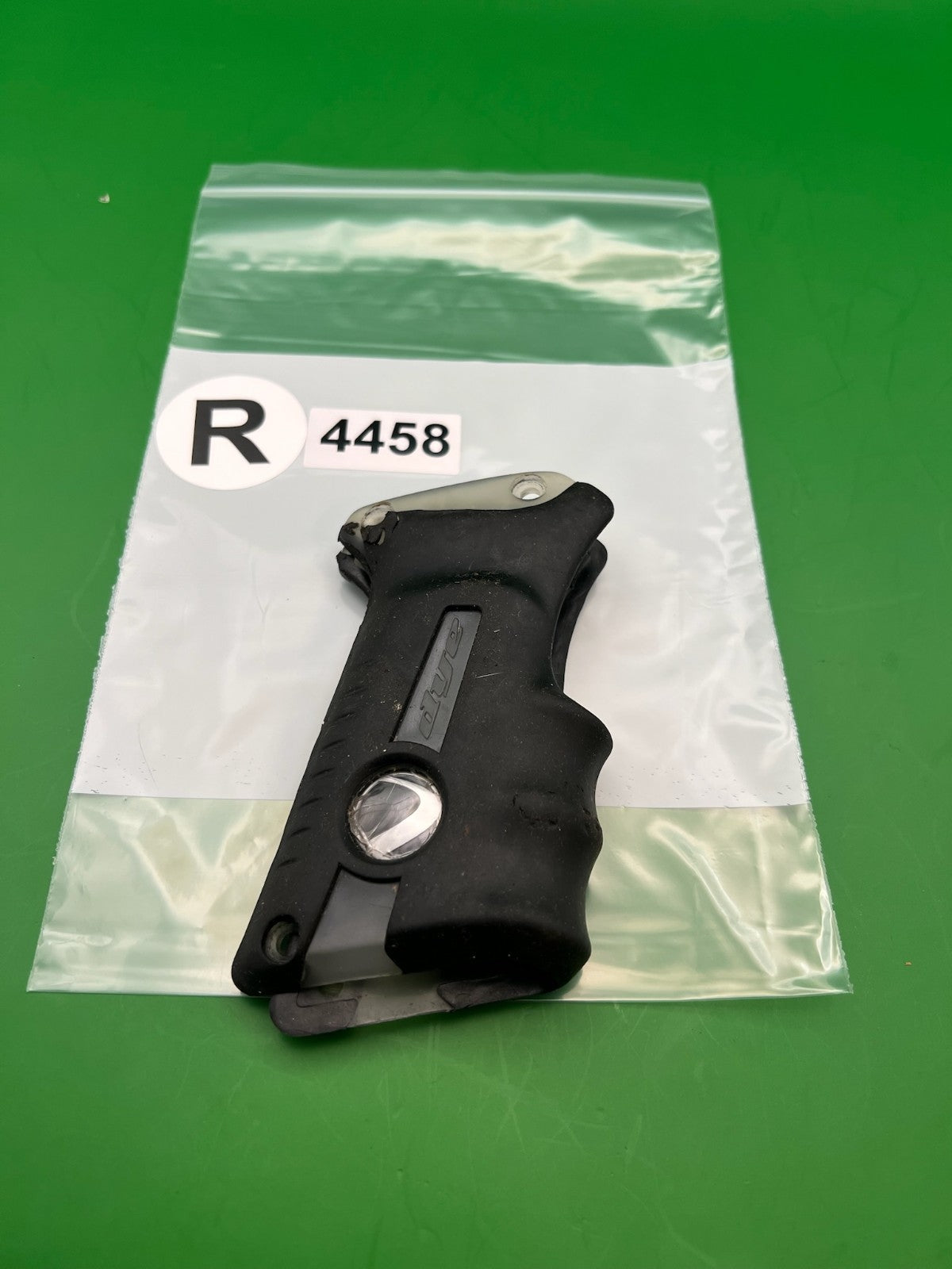 Dye Sticky Grips