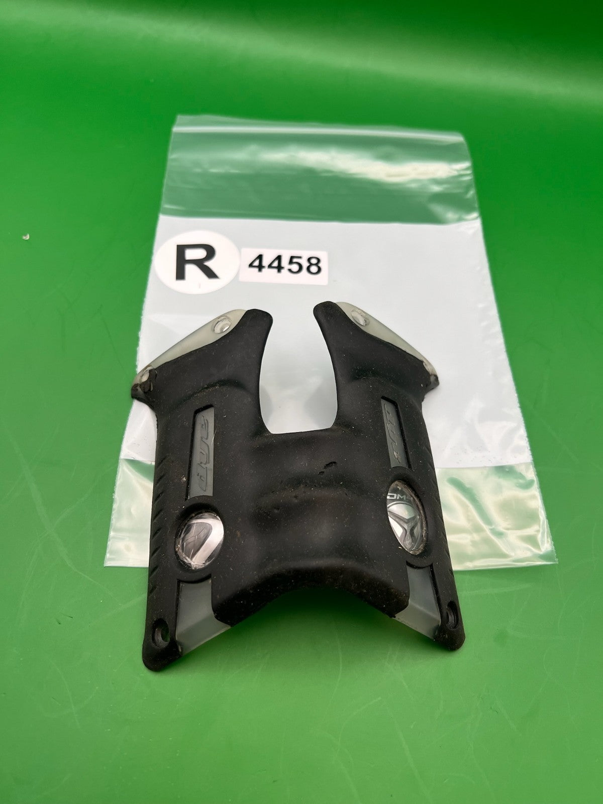 Dye Sticky Grips