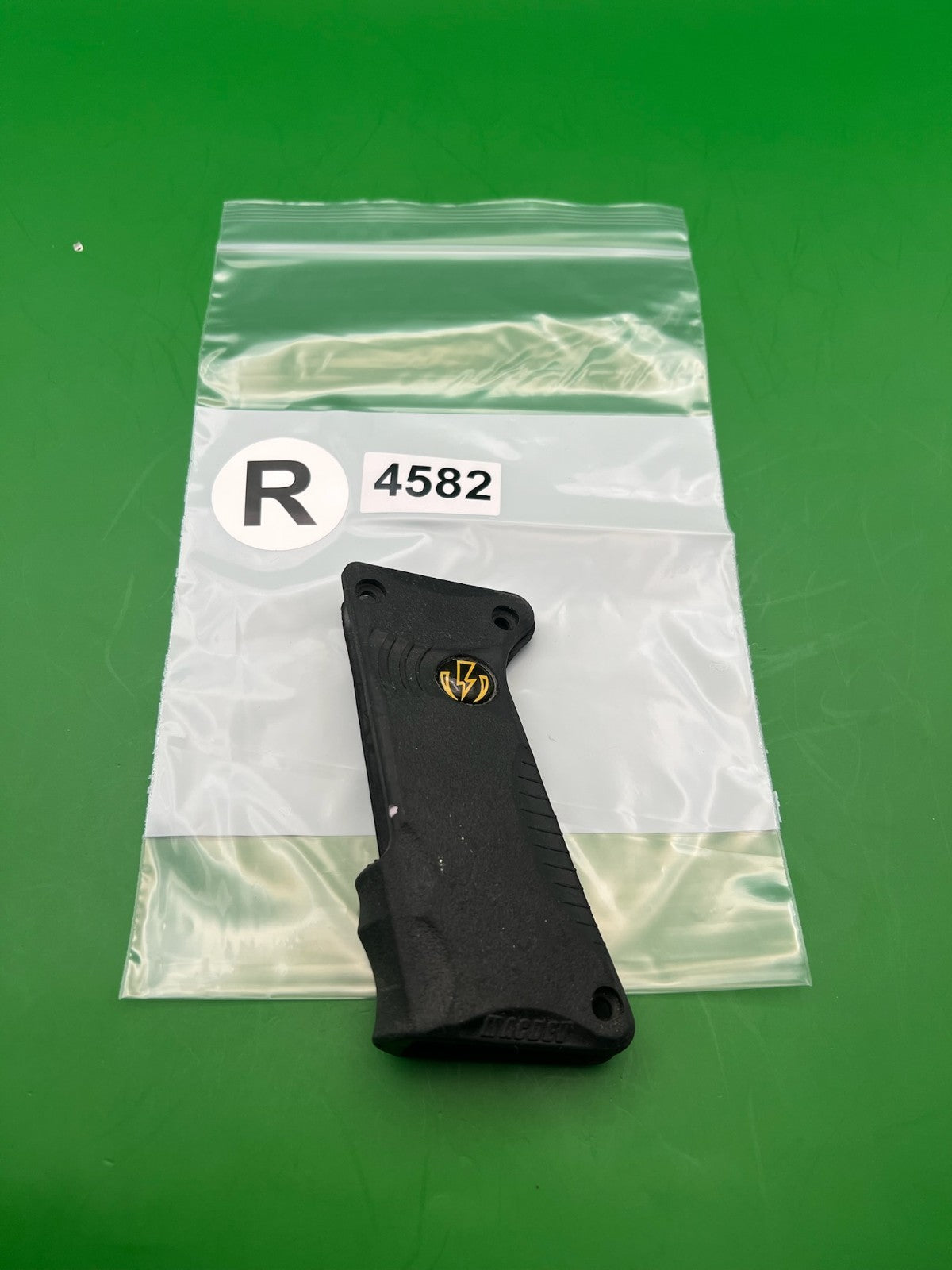 Macdev Grips