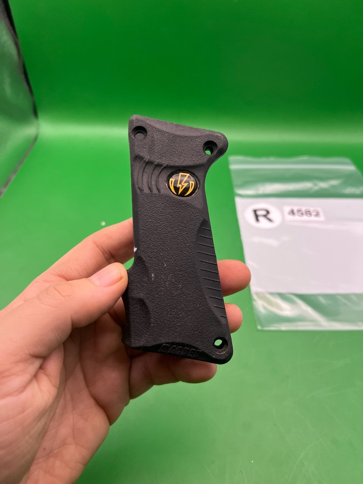 Macdev Grips