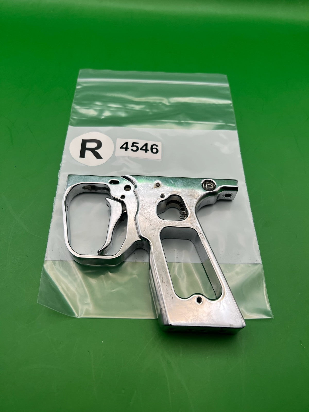 Eclipse Hinge Frame