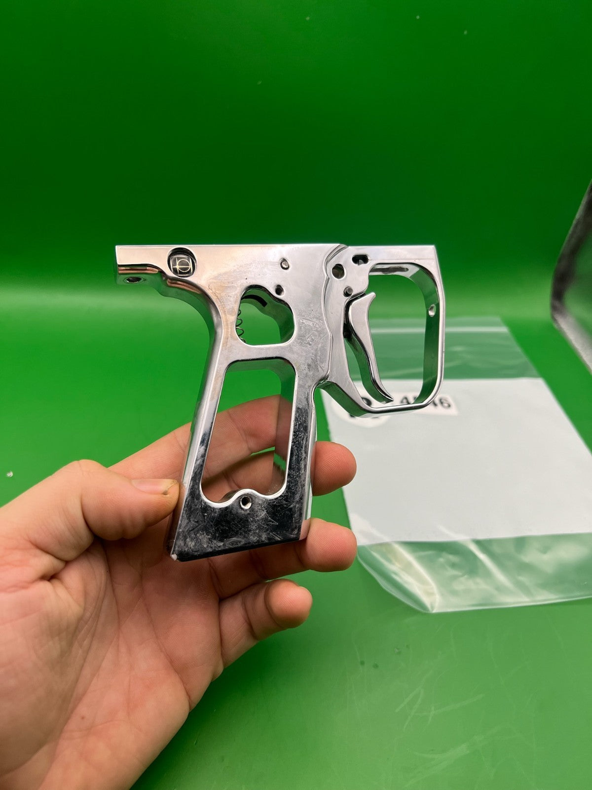 Eclipse Hinge Frame