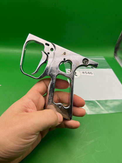 Eclipse Hinge Frame