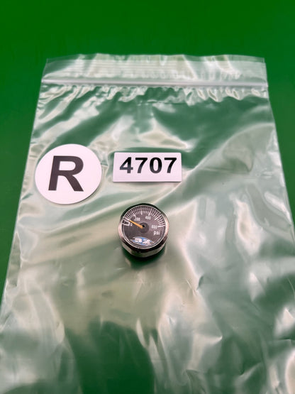 32 Degrees Gauge