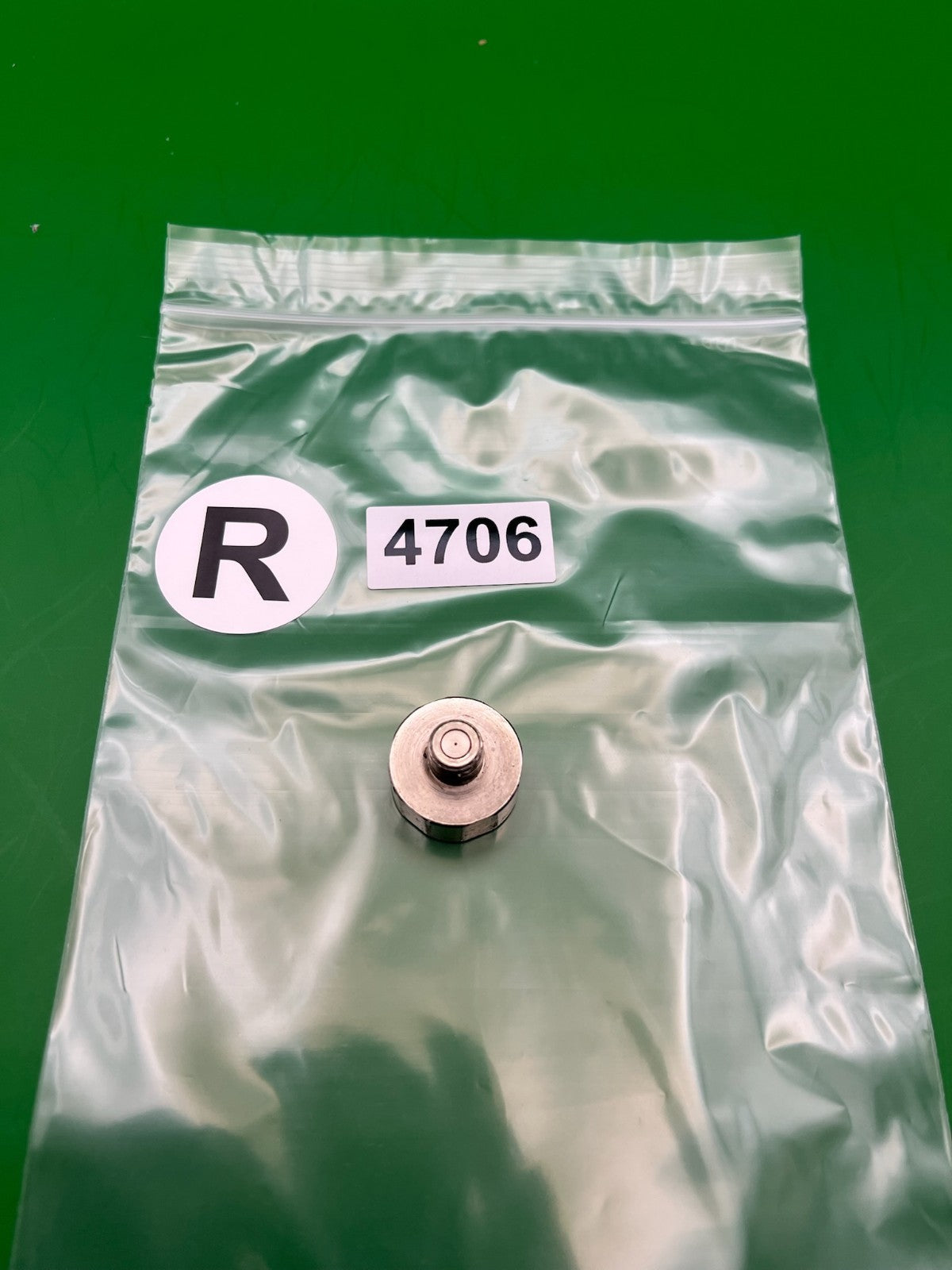 32 Degree Gauge