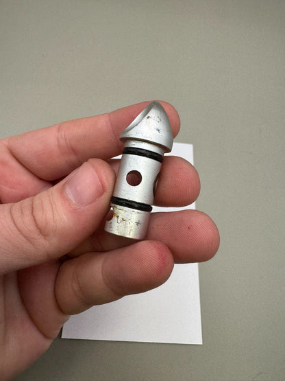 Dye DM5 On/Off Front Plug-Silver