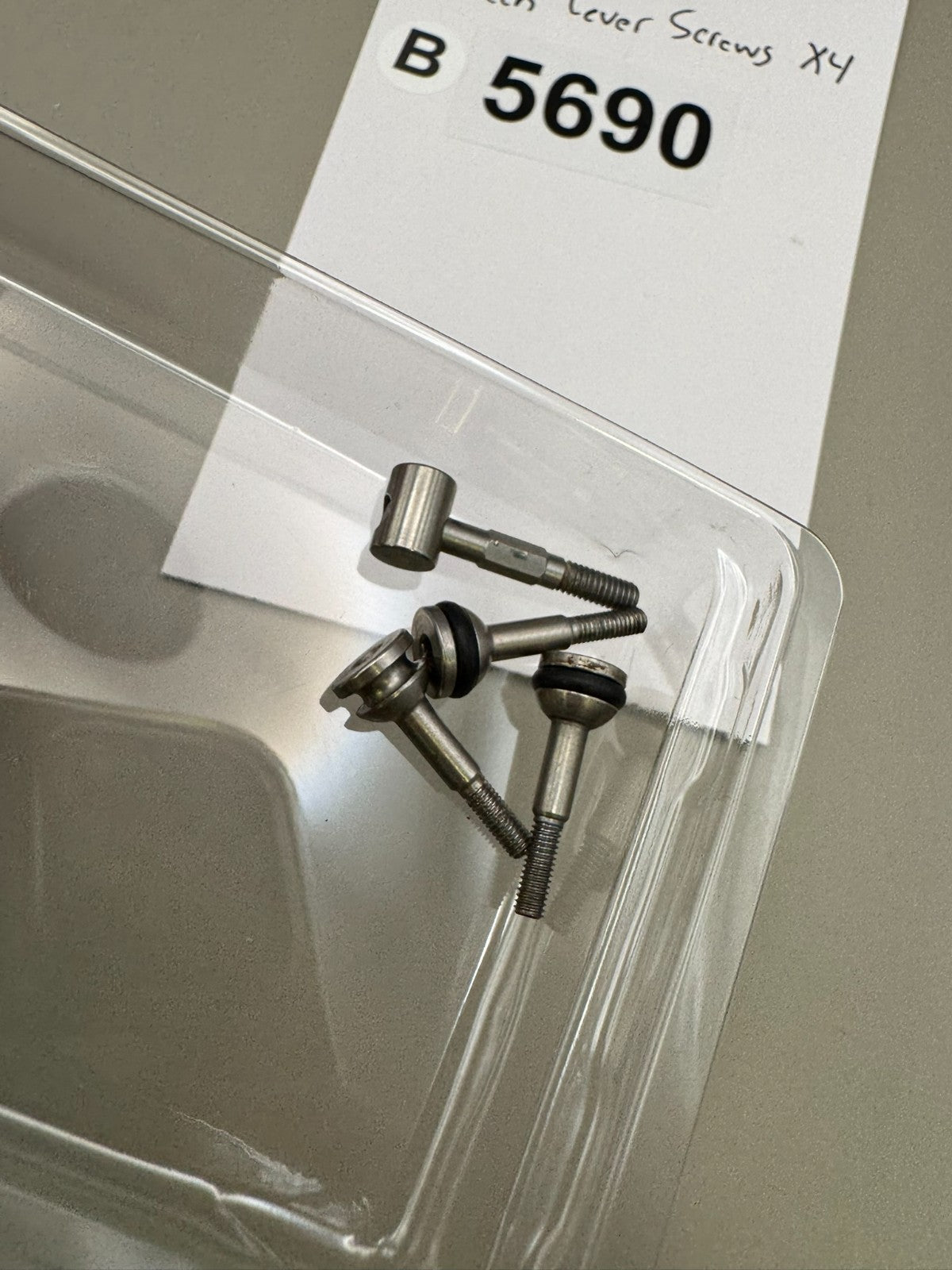 Bob Long G6R Feedneck Lever Screws x 4