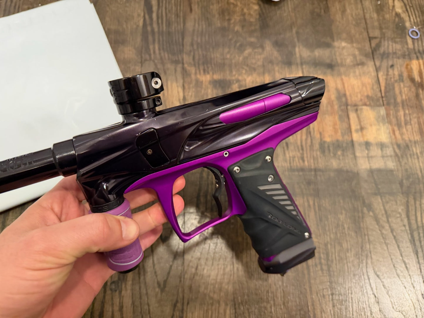 Purple Black Bob Long Victory Paintball Marker