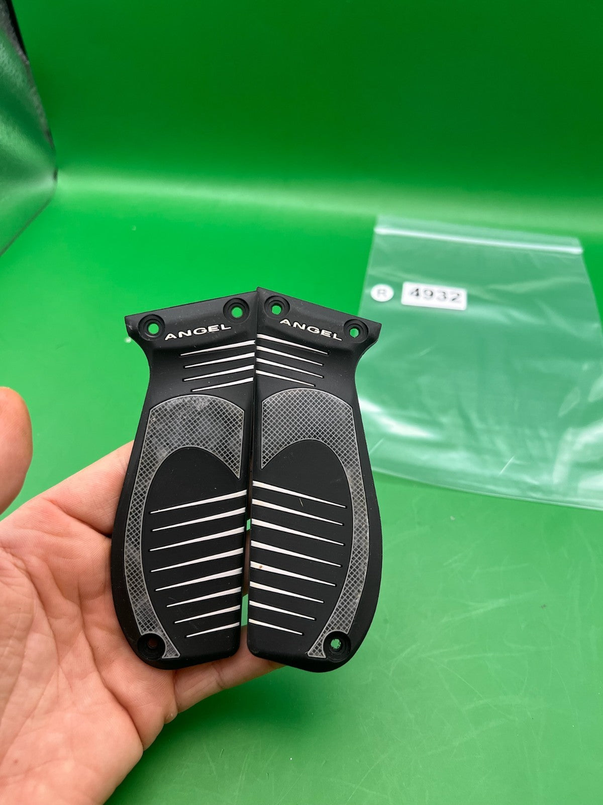 06 Angel Speed Grips