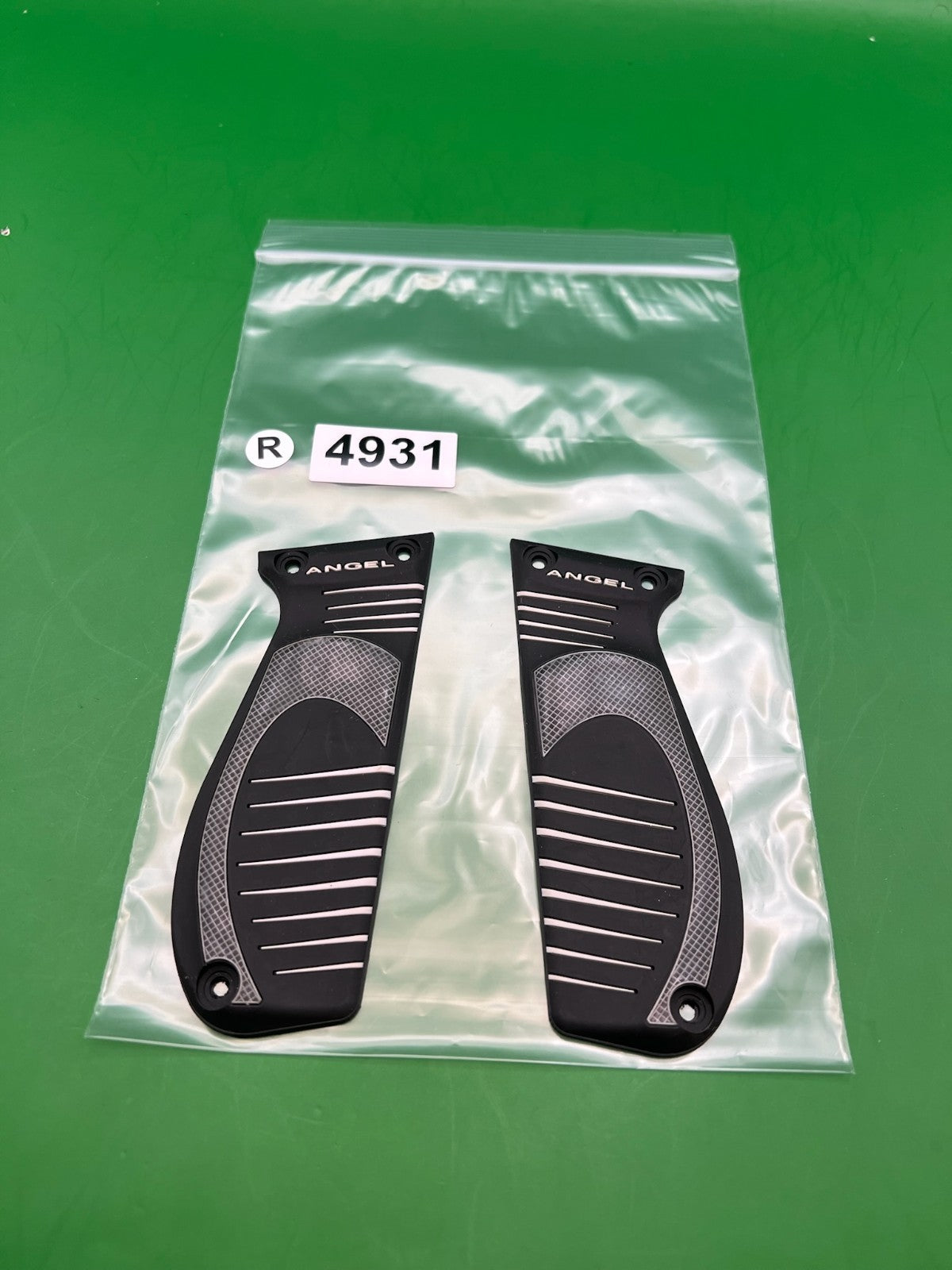 06 Angel Speed Grips