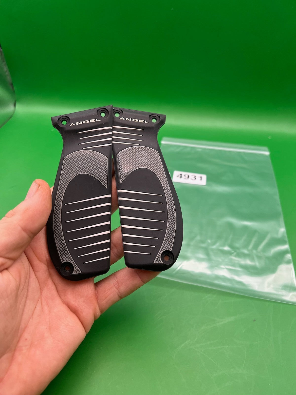 06 Angel Speed Grips