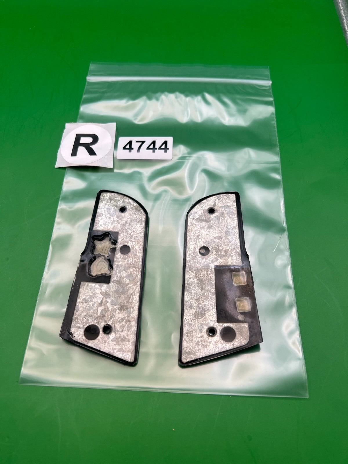 Smart Parts Russian legion Shocker Grips