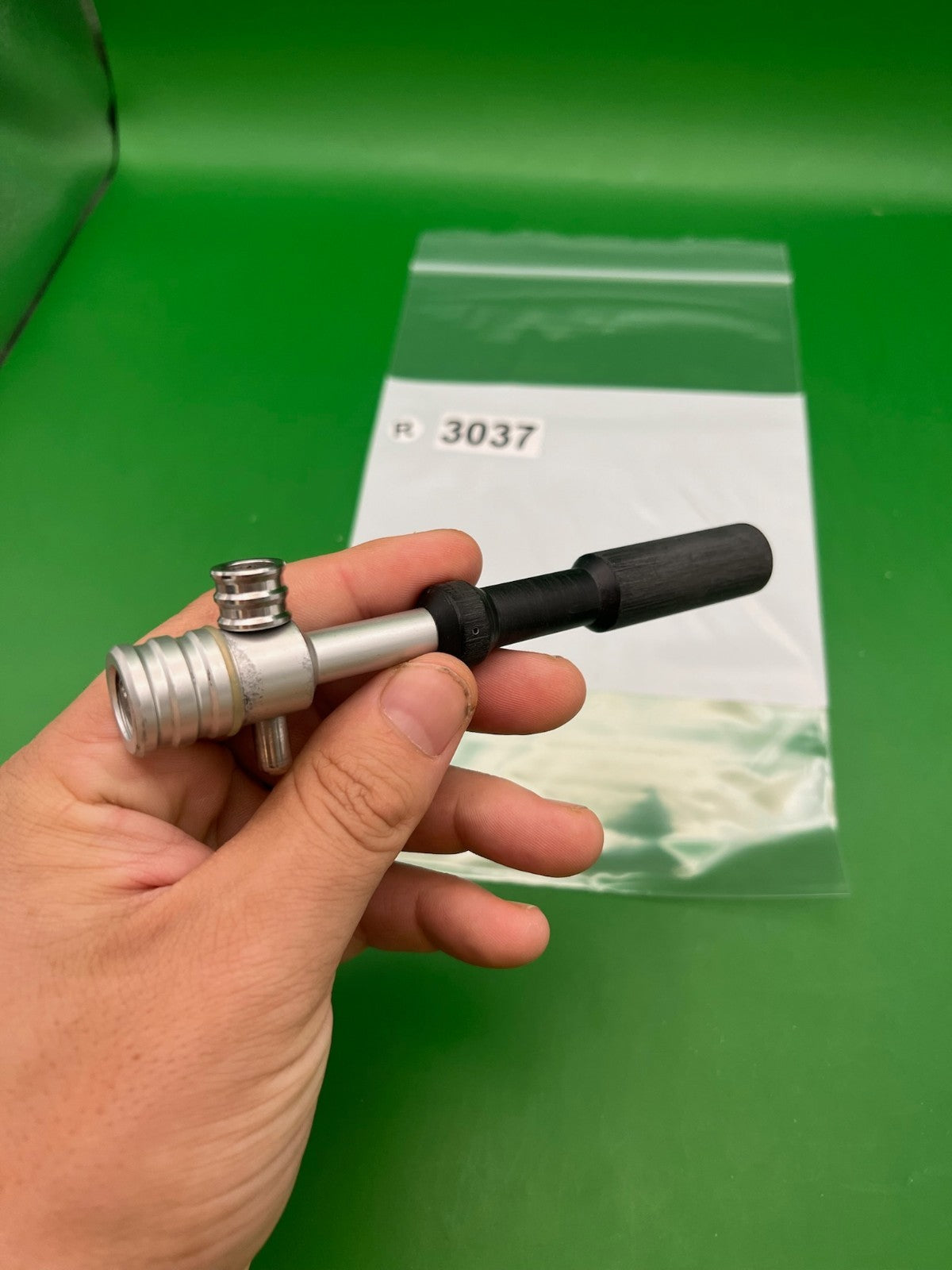 Autococker Bolt