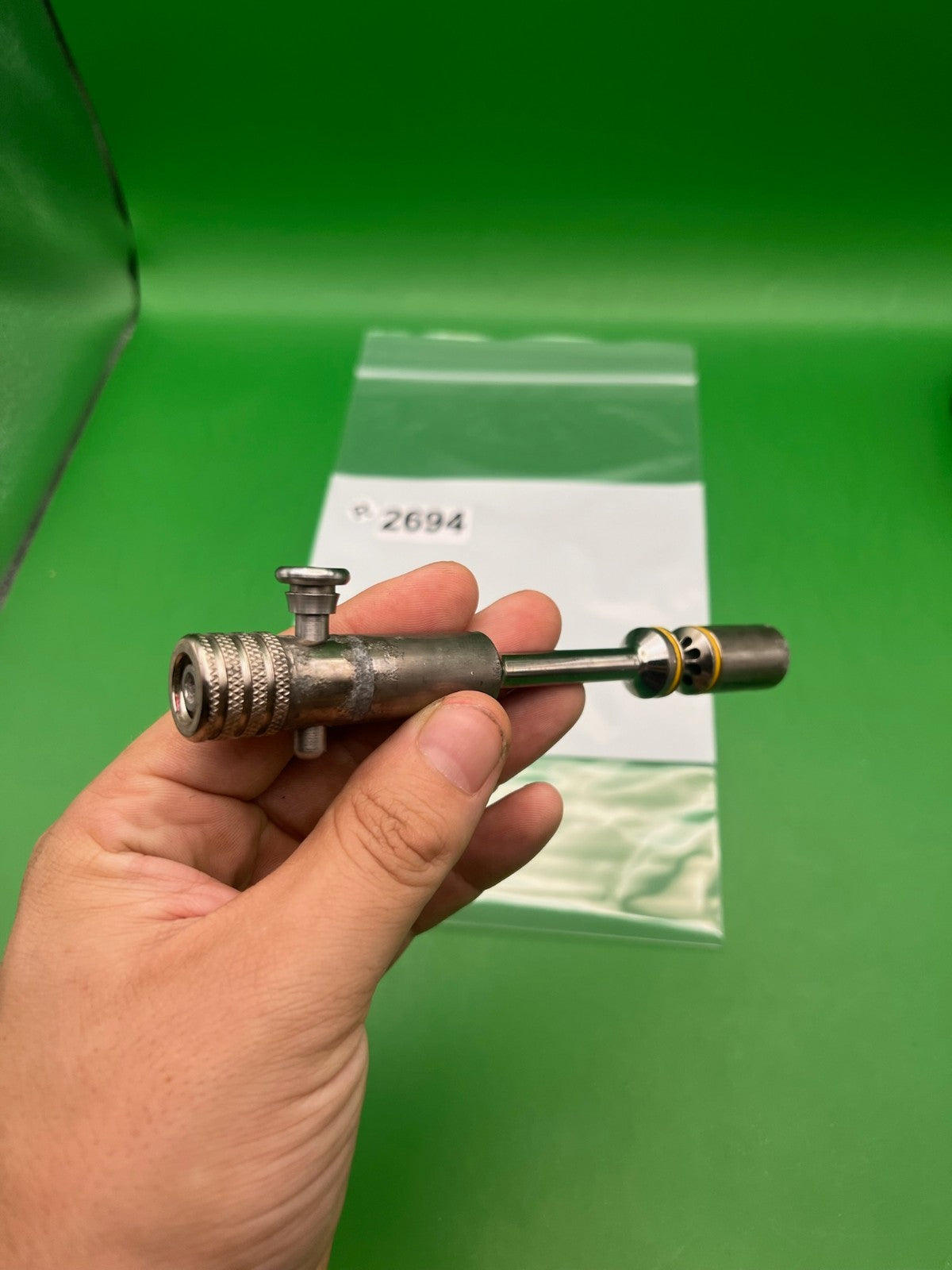 Autococker Bolt