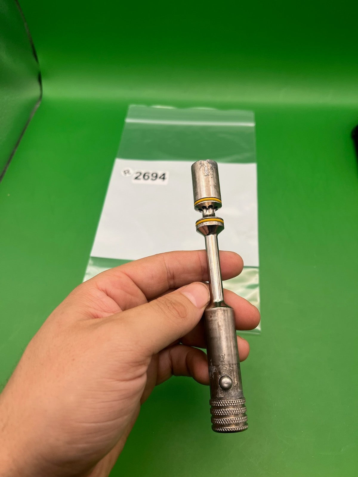 Autococker Bolt