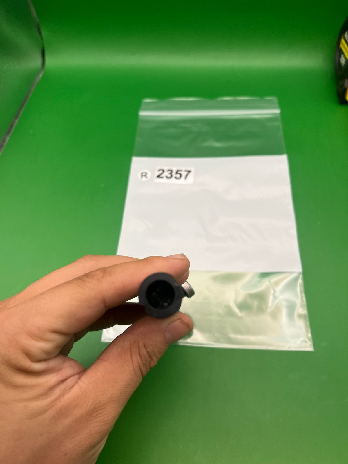 Autococker Bolt
