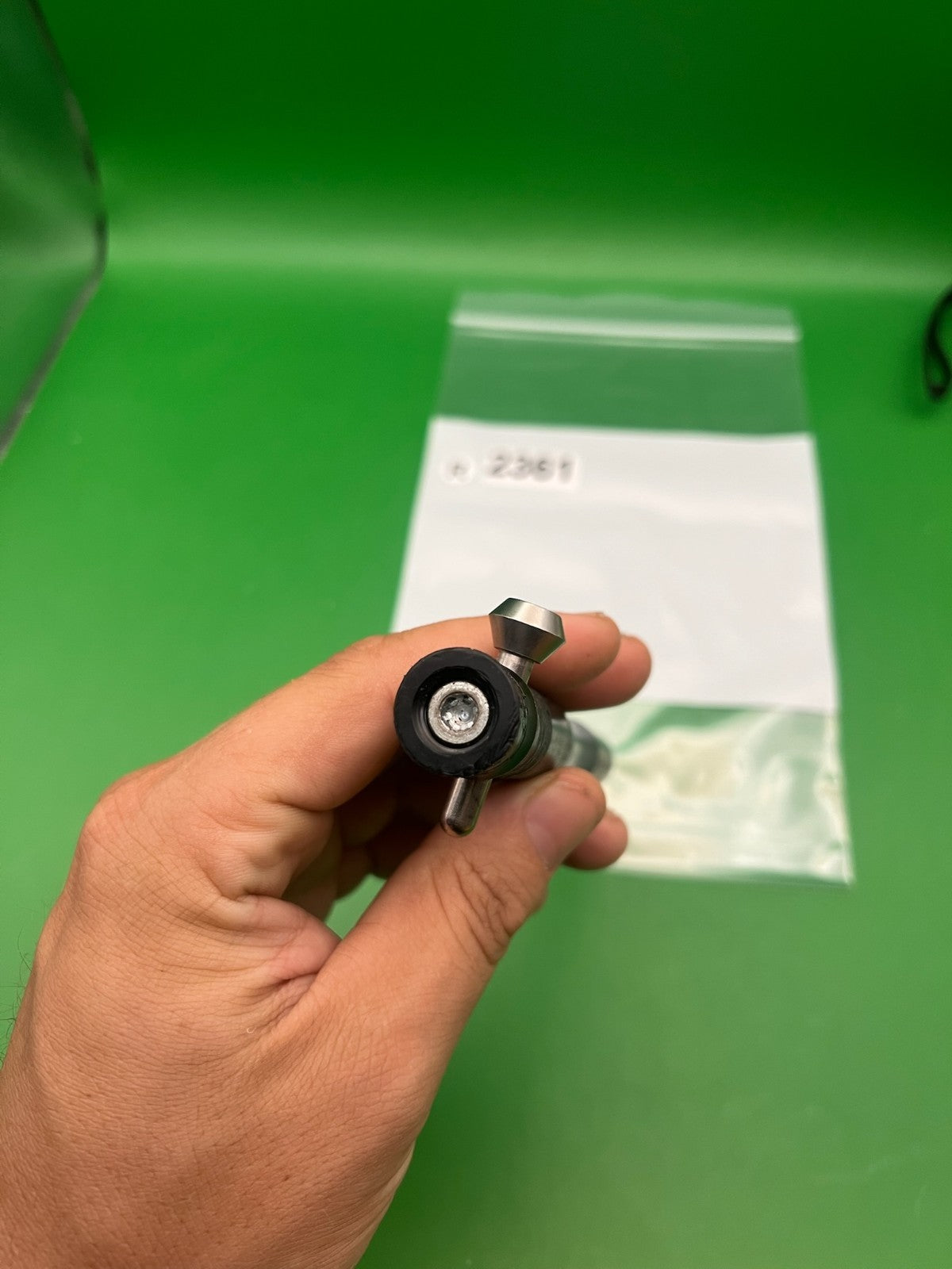 Autococker Bolt
