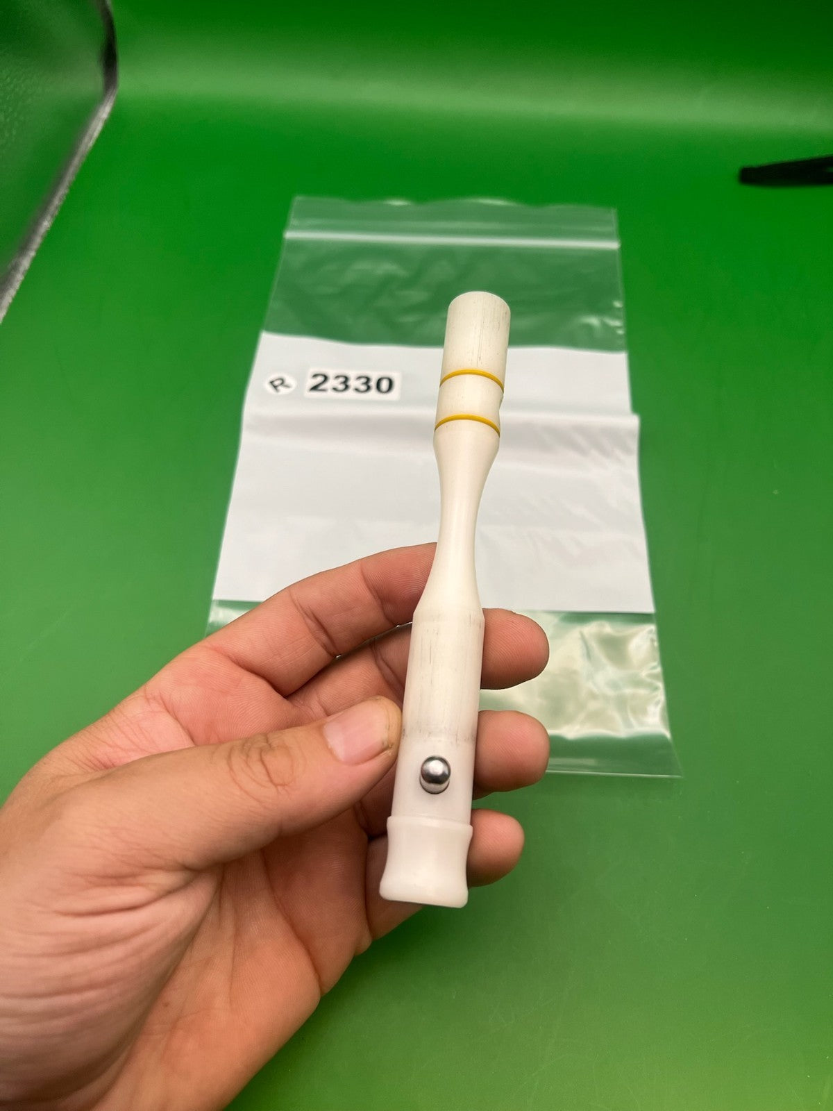 Autococker Bolt