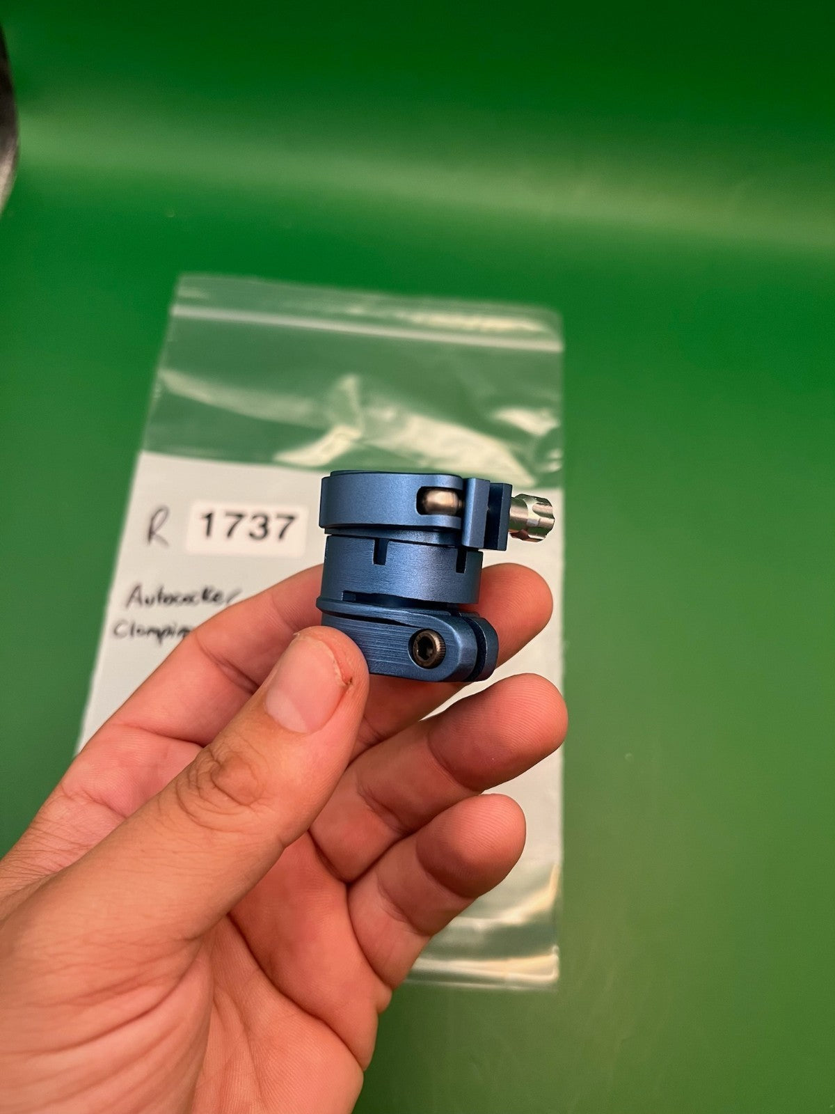 Autococker Clamping Feedneck Blue