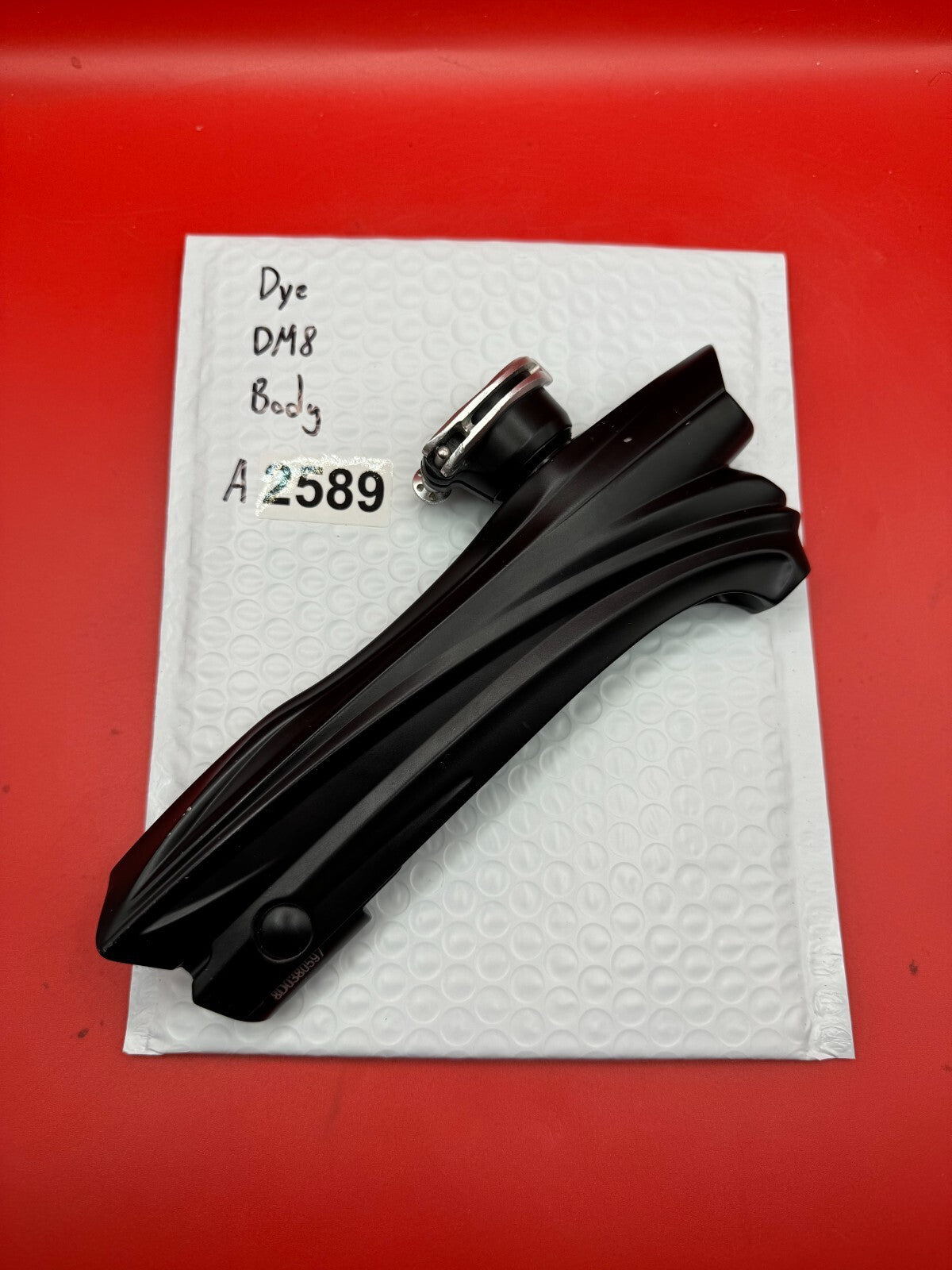Dye DM8 Body - used paintball marker body - black/dark red anno